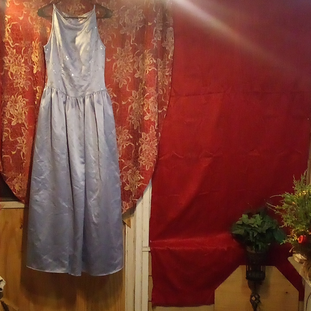 My stepdaughter used it for prom she don't need it anymore